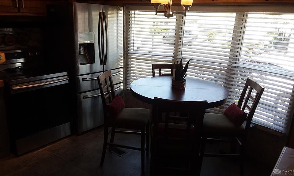 2nd image of 83 Palace Dr