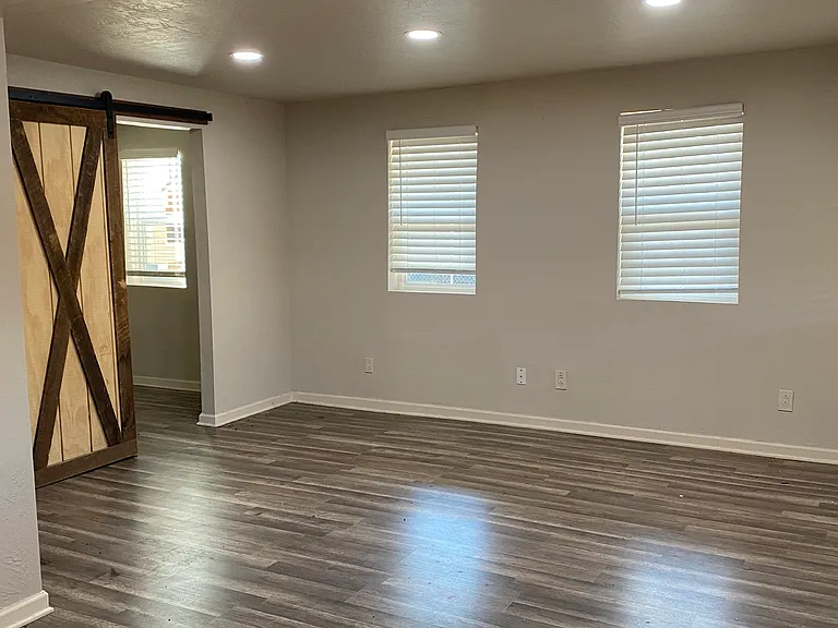 207 N Granite St — Photo 6