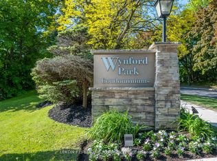 10 Edgecliffe Golfway #815, Toronto, ON M3C 3A3