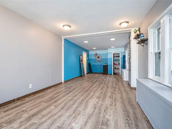 5th image of 436 Allegheny River Blvd #2