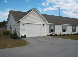 2216 Mayberry Loop Rd #B, Morehead City, NC 28557