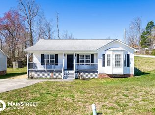 103 Redbud Ln, Thomasville, NC 27360