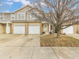 3724 Summer Sage Ct, Champaign, IL 61822