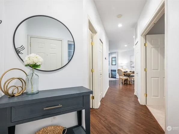 9728 178th Place NE #102, Redmond, WA 98052