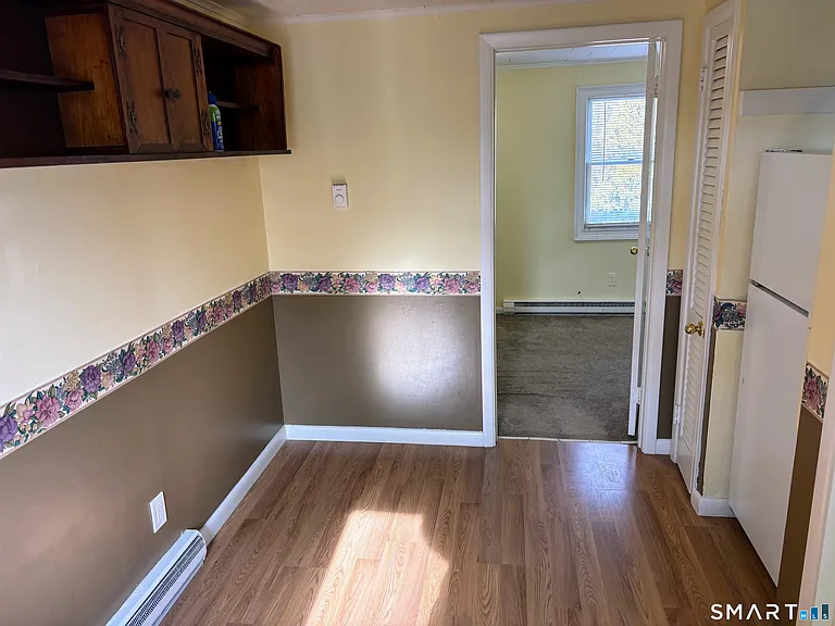 8-2 Lewis Ave — Photo 8