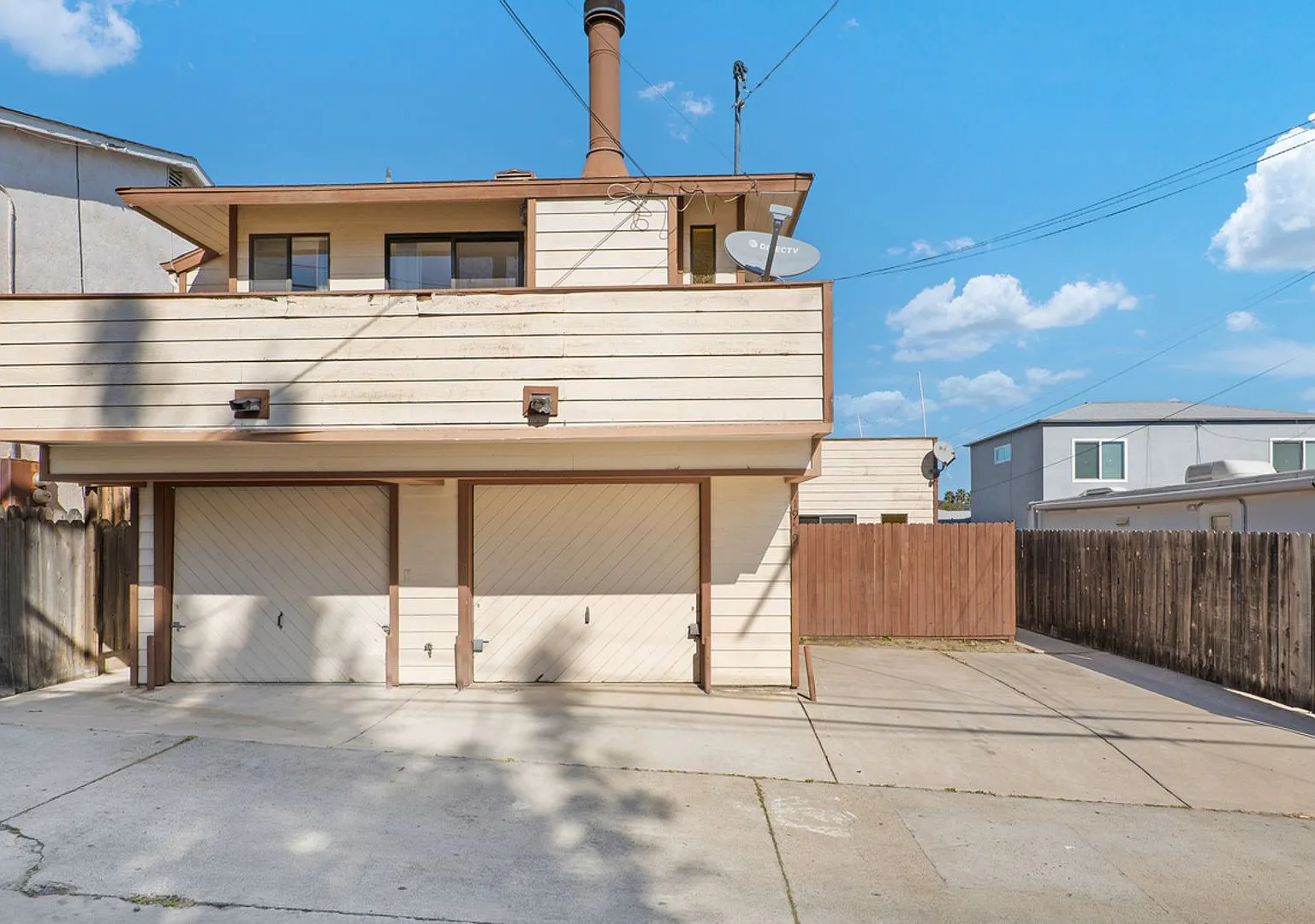 Oliver Units — Photo 2