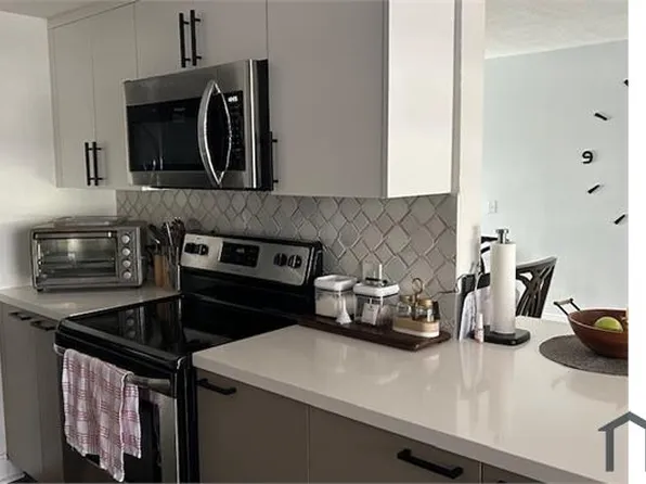 11265 NW 15th Pl, Pembroke Pines, FL 33026