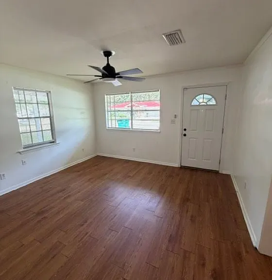 166 Linda Cir — Photo 3
