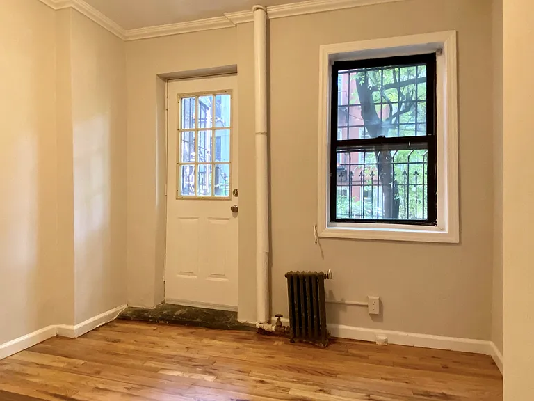 111 Saint Marks Pl #2/1 — Photo 6