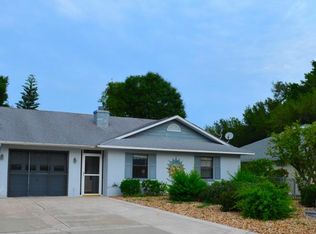 26607 W Cove Dr, Tavares, FL 32778