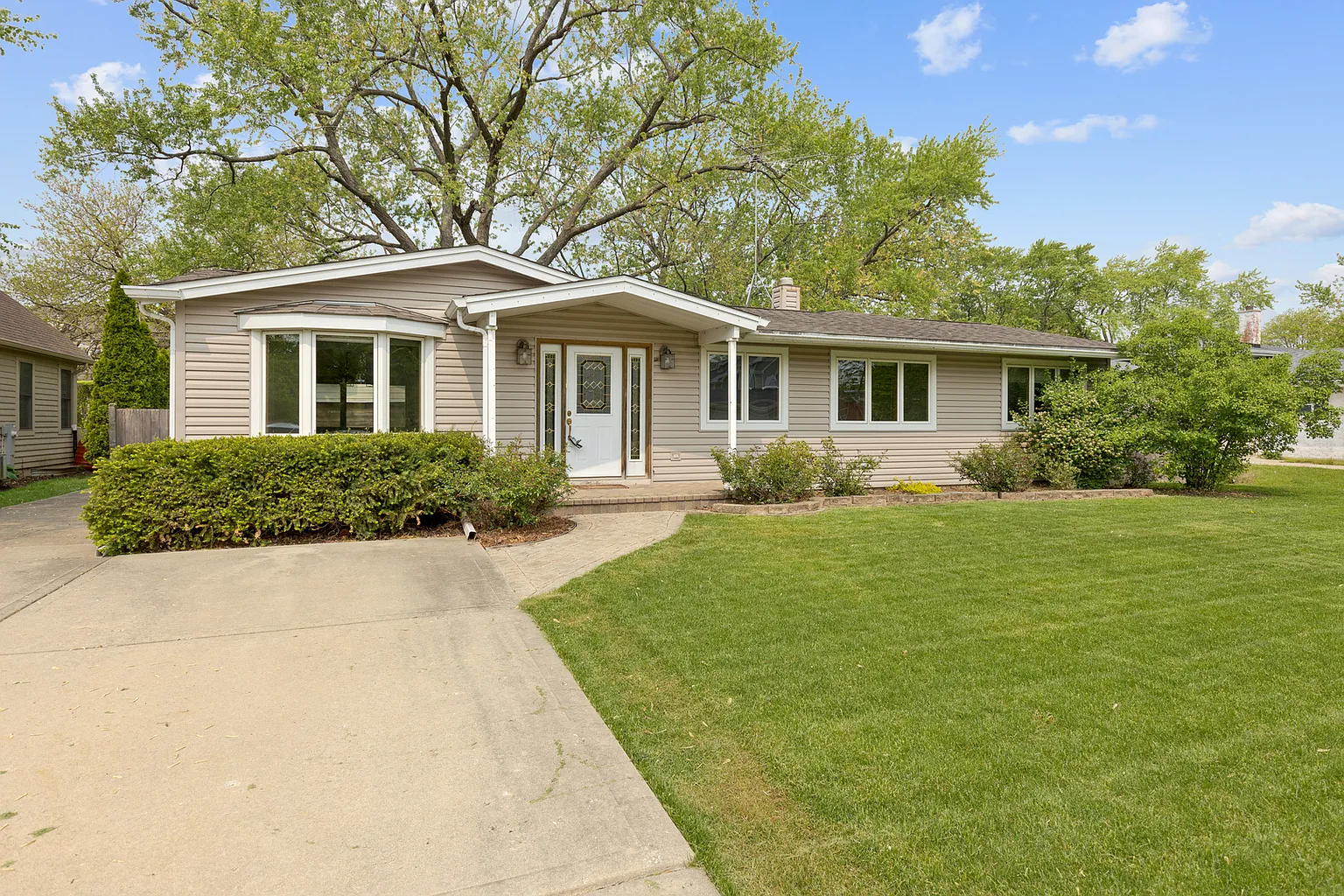 1644 Highland Ave photo 1