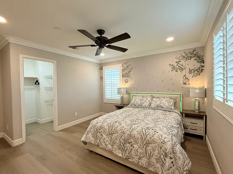 Cascade Dr — Photo 7