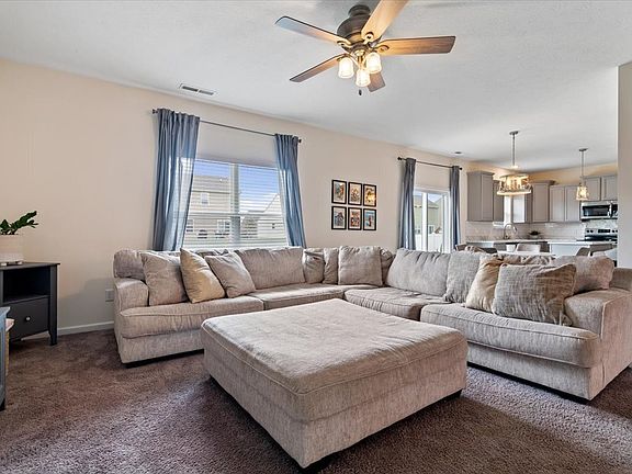 5th image of 2553 Pumpkin Patch Ln