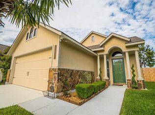 121 Briarwood Dr, Huntsville, TX 77320