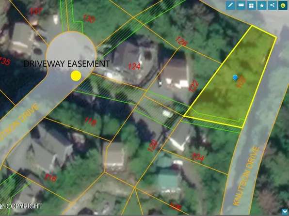 102 Knutson Dr, Sitka, AK 99835