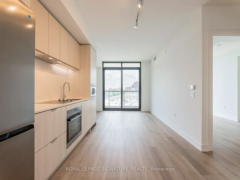 86 Dundas St E #526 — Photo 3