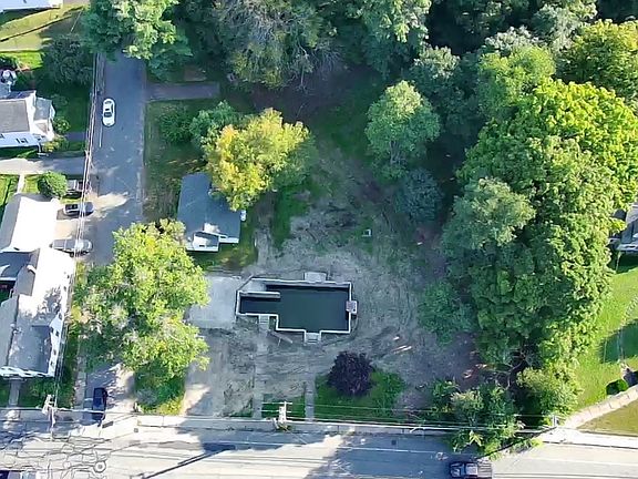 2nd image of 99 W River St