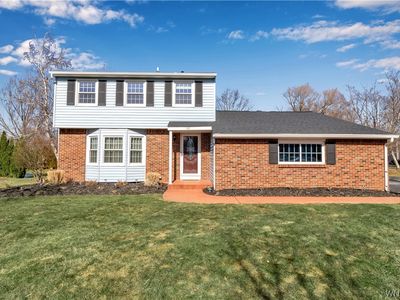 68 Candy Ln, Orchard Park, NY, 14127