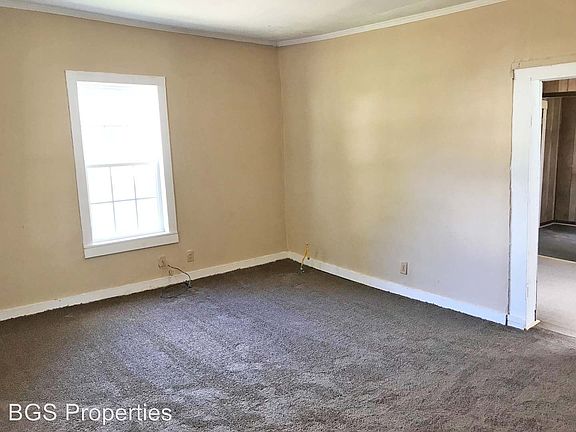 2nd image of 156 Calcutt Ave