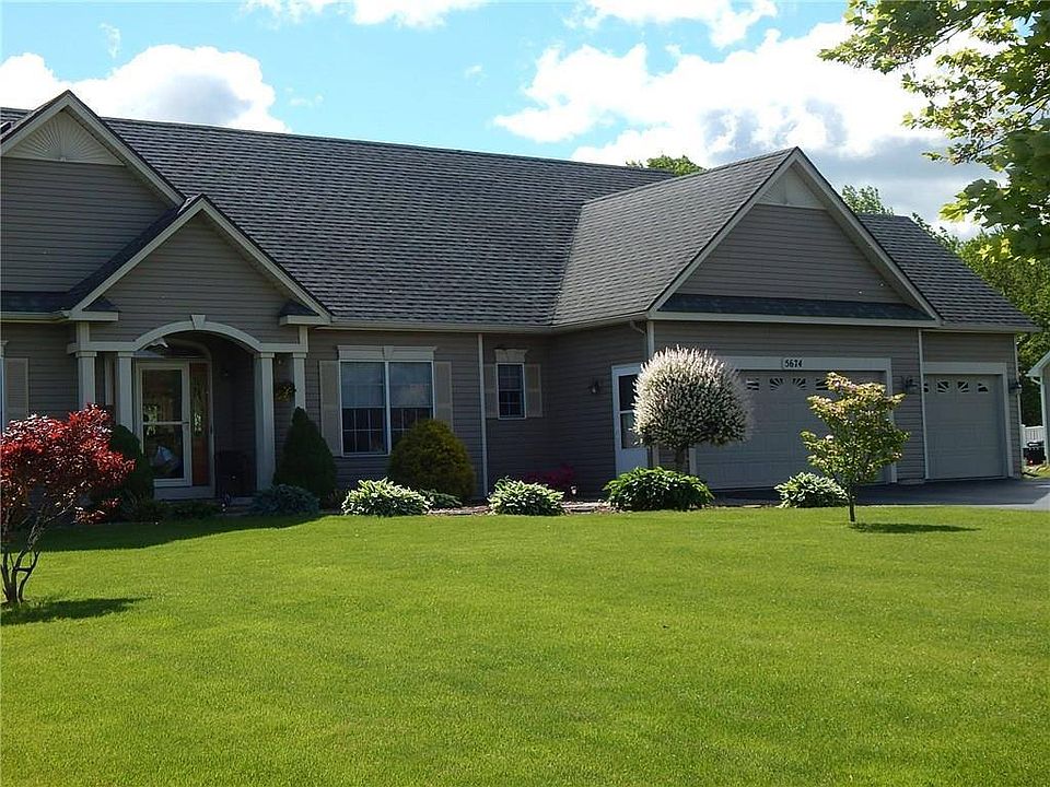 1st image of 5674 Carriage Ct