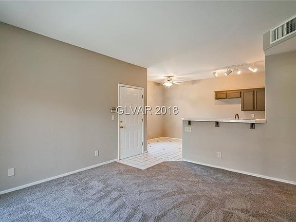 4th image of 2110 N Los Feliz St #1010