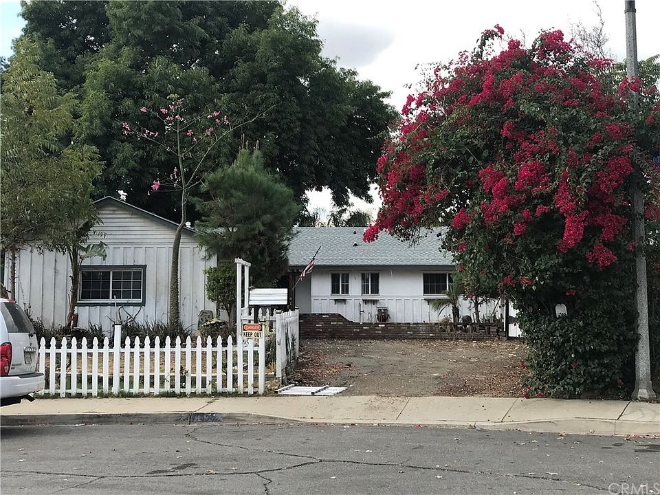 1st image of 1599 Claremont Pl