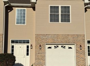 1603 Riverside Cir, Dixon, IL 61021