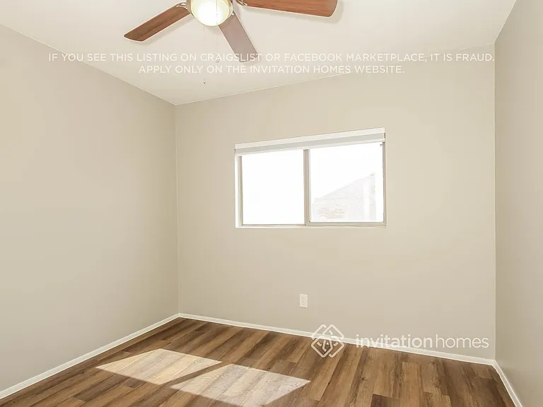 11765 W Dahlia Dr — Photo 8