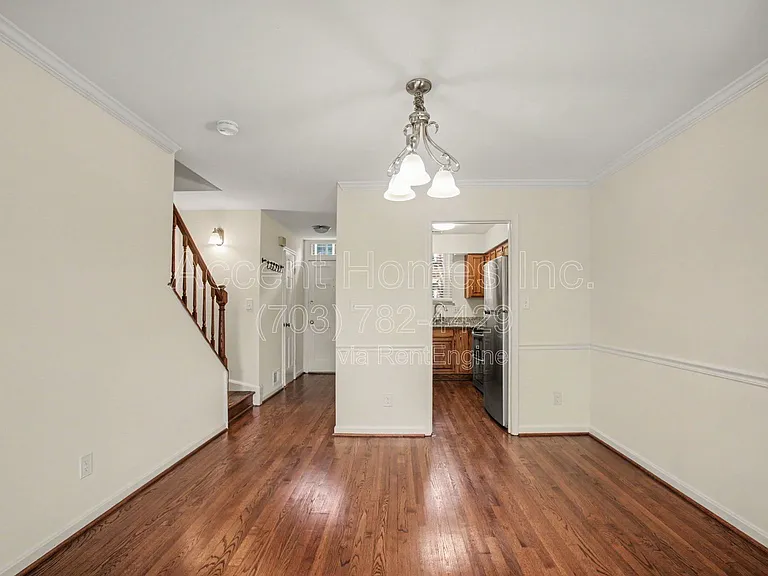 449 Old Town Ct — Photo 5