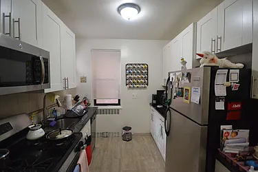 Rented by Silverstein Collection LLC 