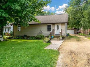 220 S Lafayette St, Byron, IL 61010