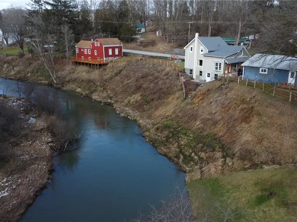 50-54 56 East St, Edmeston, NY 13335