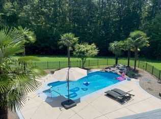 5240 Beaver Creek Rd, New Hill, NC 27562