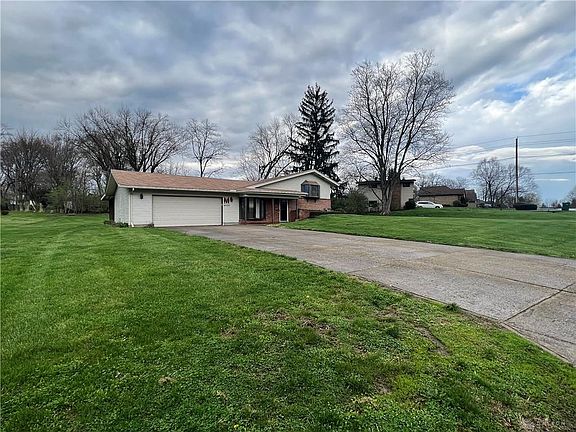 4th image of 4030 Middlebrook Dr