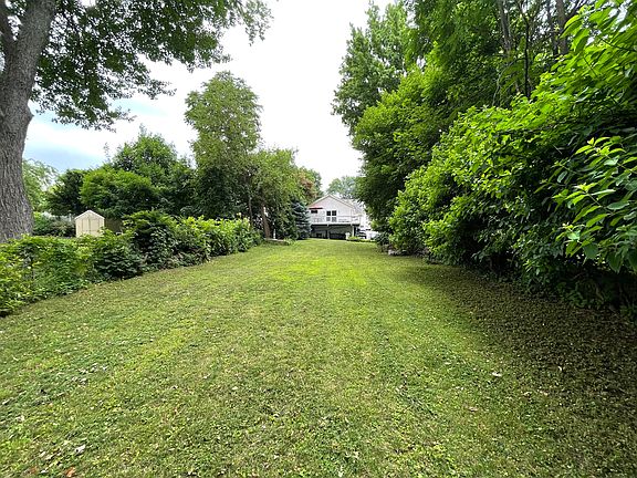 5th image of 57 Forest Lawn Ave #1