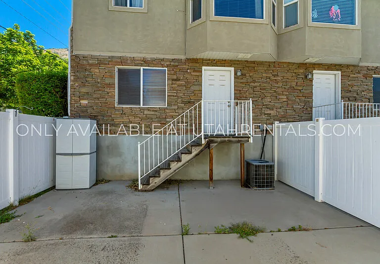 1328 S 1550 E — Photo 28