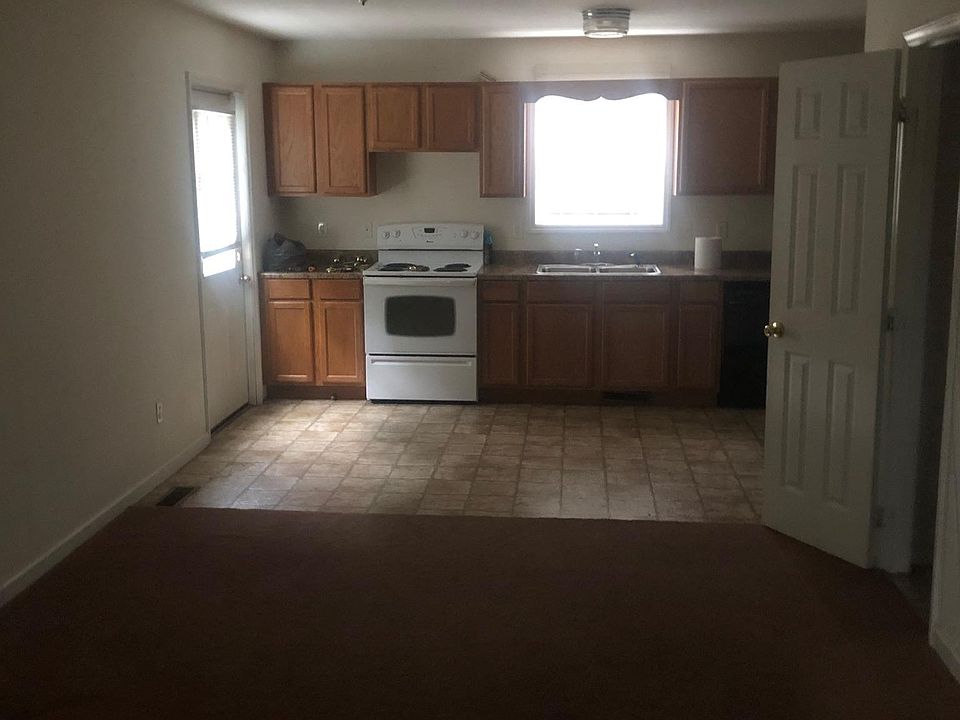 2nd image of 23 Ridgecrest Dr APT T
