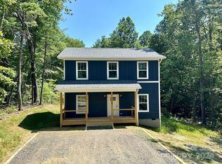 200 Cascade Ridge Rd, Fairview, NC 28730