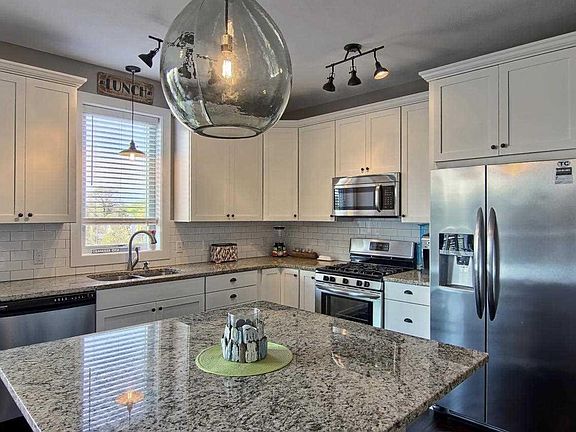 3rd image of 115 E 8th St APT 12