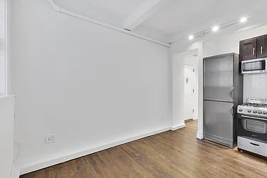 Rented by Cooper & Cooper Real Estate