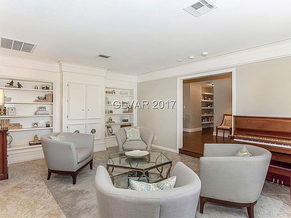 5th image of 1221 Park Cir
