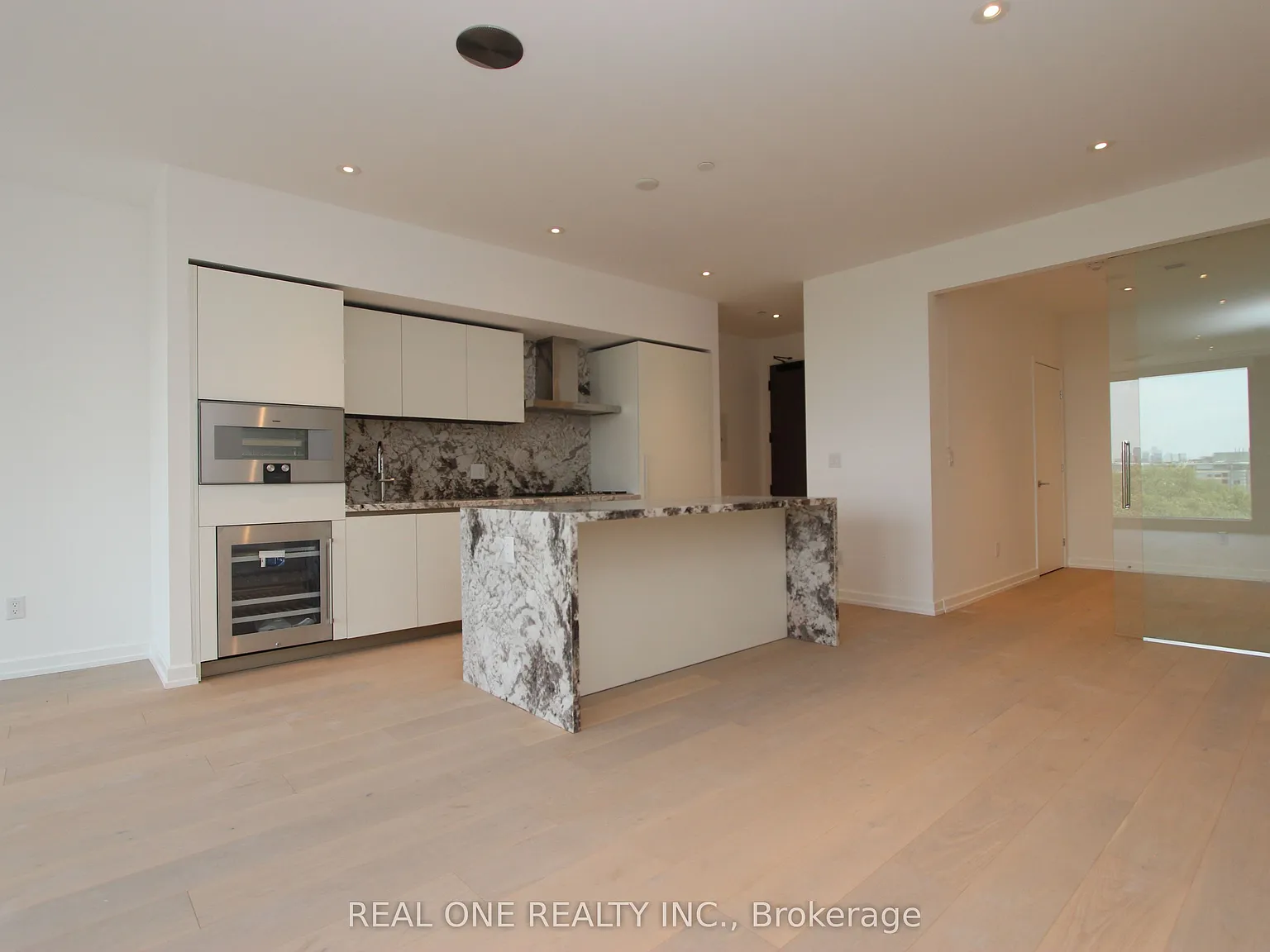 2 bed, $8,000 — Photo 3