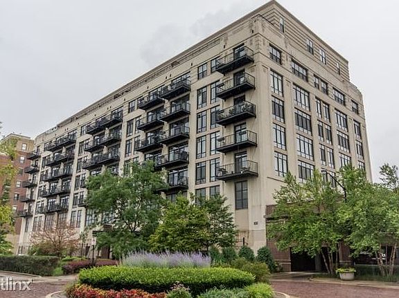 1524 S. Sangamon Exterior