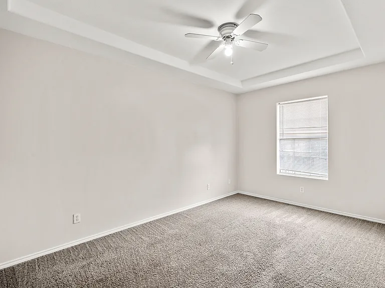 4416 Thunderbird Ave — Photo 10