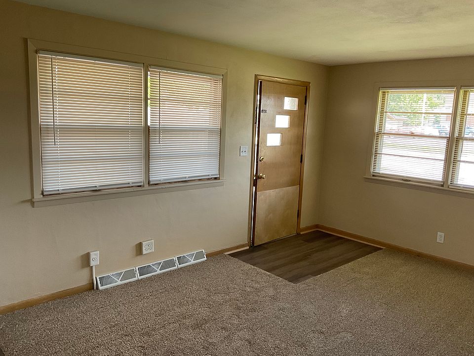 More windows in the living room!