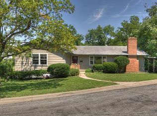 5630 W 50th St, Roeland Park, KS 66202