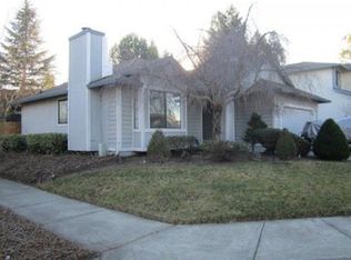2412 Bobwhite Way, Santa Rosa, CA 95403