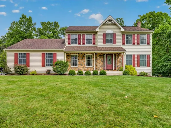 154 Red Oak Ln, Bangor, PA 18013