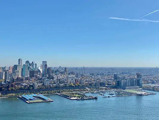 Rented by R New York | media 28