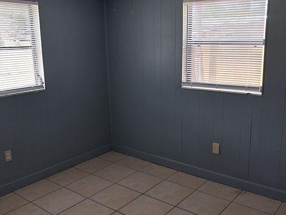 3rd image of 3450 Applewood Ter #B